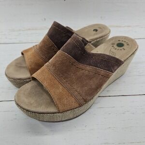Earth Origins Myra Womens 8 Brown Suede Slip On Wedges Sandals Shoes